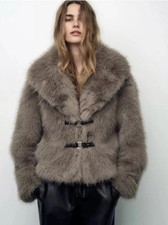 ZARA CAPPOTTO CORTO PELLICCIA