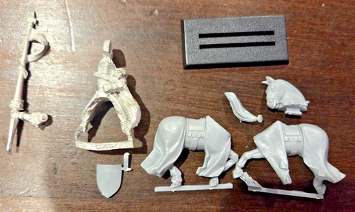 Warhammer bretonnian general - warhammer,