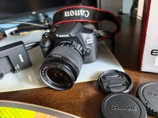 Canon EOS 2000D 24.1 Mpx Fotocamera Reflex Digitale Kit con 18-55 mm IS...