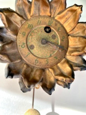Lux "Sunflower" Pendulette