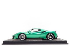 BBR Models 1:18 Ferrari 488 Pista Spider (tetto chiuso) in verde Enzo metallizzato
