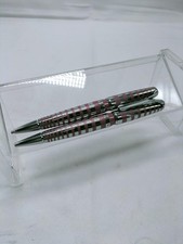 Set di penne a sfera e matite