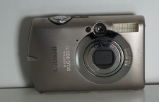 Canon IXUS 900 Ti 10.0 MP