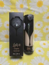 Fondotinta KVD Kat Von D Lock