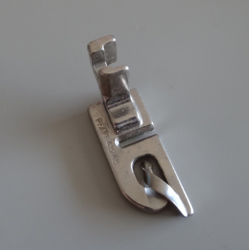 Pied ourleur 4mm pfaff 41248 - ourleur,