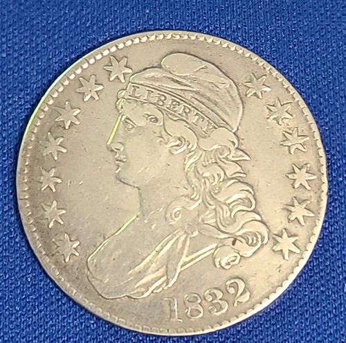1832 busto cappato mezzo - 1832,