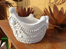 Corona in cemento regina