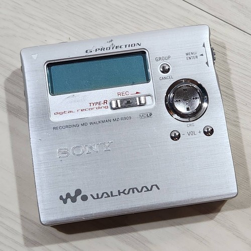 Sony r909 silver walkman - silver,