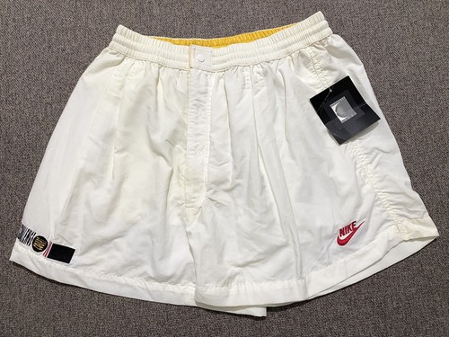 Pantaloncini corti nuovi
