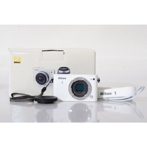 Nikon 2 megapixel - j3, 14,2