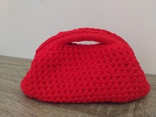 BORSA FATTA A MANO -Colore Rosso- -lavorazione uncinetto- -Chiusura a Scatto