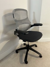 Knoll Generation Chair, Grey