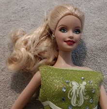 Barbie Bambola In Vestito