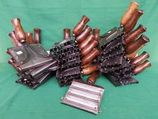 STRIGLIA SPAZZOLA ANTICA PETTINE PESANTE STRIGLIE PER CAVALLO EQUINI. D38/D55.