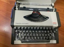 Macchina da Scrivere Olympia