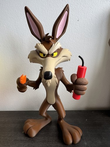 Warner bros looney tunes - looney, wylie