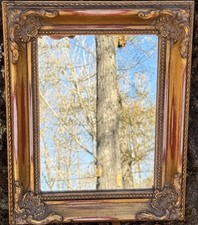 Specchio antico europeo ornato