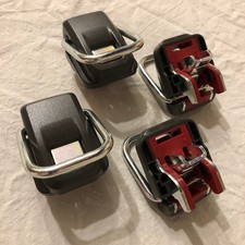 4 occhielli di fissaggio