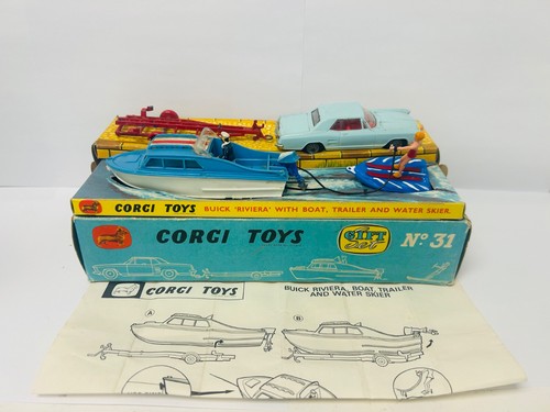 Corgi toys set - corgi,