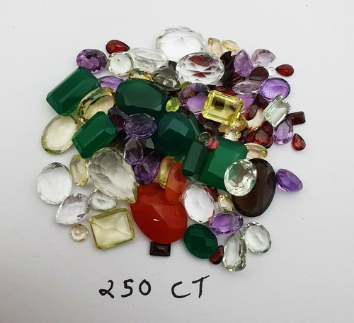 Lotto 250 pietra - di,