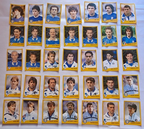 Lotto figurine azzurri con - 56,