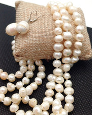 COLLANA LUNGA PERLE D'ACQUA DOLCE CON ORECCHINI PENDENTI