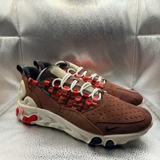 Sneakers sportive stringate