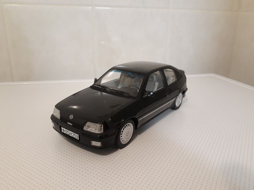 Opel kadett gsi black - opel, metallic