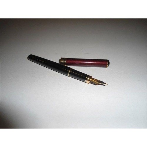 Penna stilografica fusto - fusto, nero