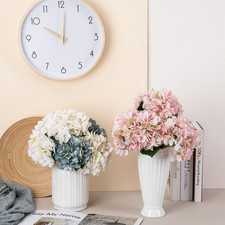 Fiore di ortensia artificiale