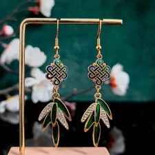 Orecchini eleganti stile