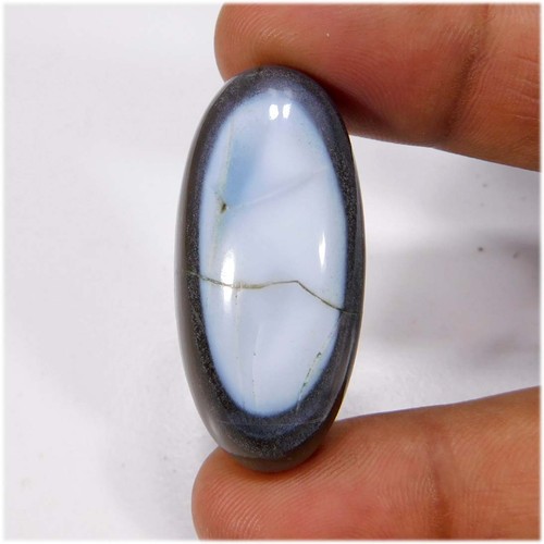 Pietra preziosa cabochon ovale