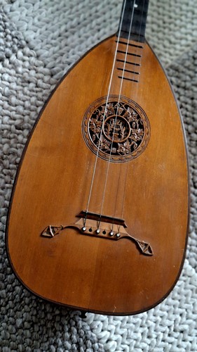 Vecchia gitarre laute chitarra - vecchia,