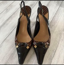 Louis Vuitton décolleté con