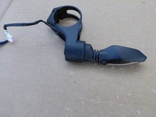 KTM Duke 390 2024 Freccia Anteriore Sinistra 