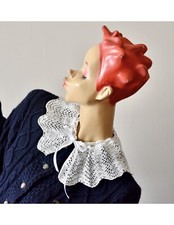 COLLETTO  BIANCO REALIZZATO A