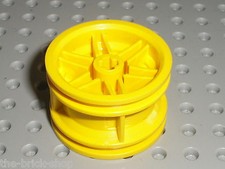 LEGO TECHNIC Yellow wheel 30.4