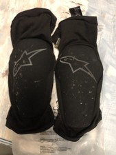 Ginocchiere Alpinestar taglia M + Maglietta Fox Taglia L + Pantaloncini Taglia M