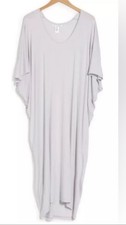 Nuovo Barefoot Dreams Luxe
