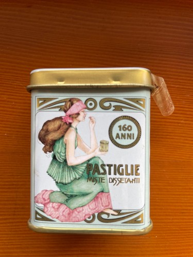 Scatola latta pastiglie - di,