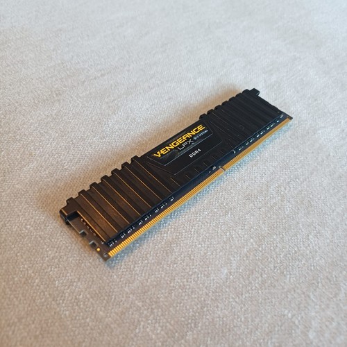 Corsair vengeance lpx 8gb - corsair,