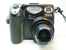 Nikon Coolpix 5000 fotocamera digitale Japan testata funzionante
