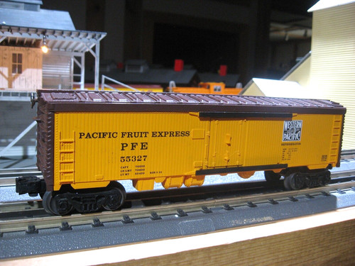 Lionel pacific fruit express - pacific,