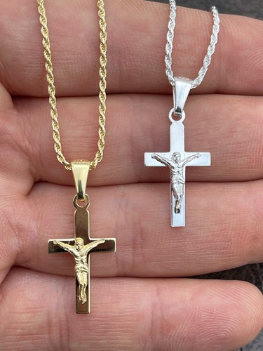 Collana piccola con ciondolo