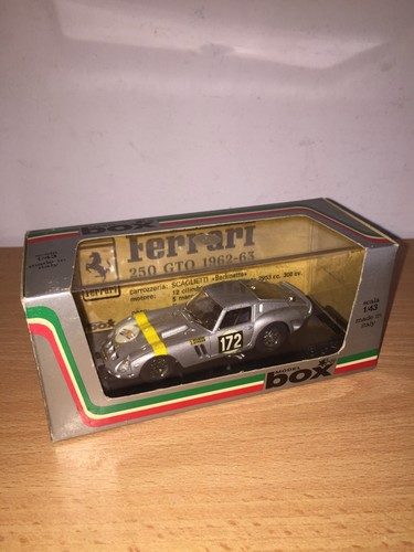 Model box ferrari - model,