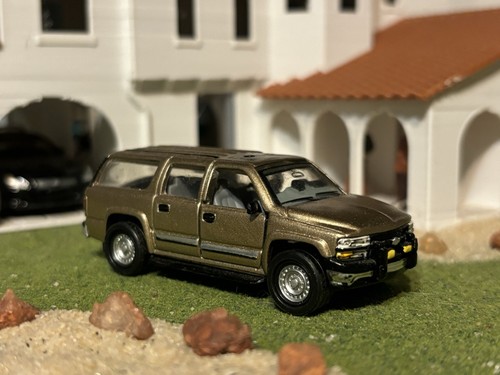 Matchbox chevrolet suburban - matchbox,