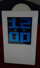 Orologio - sveglia - termometro - calendario - proiettore a soffitto/parete