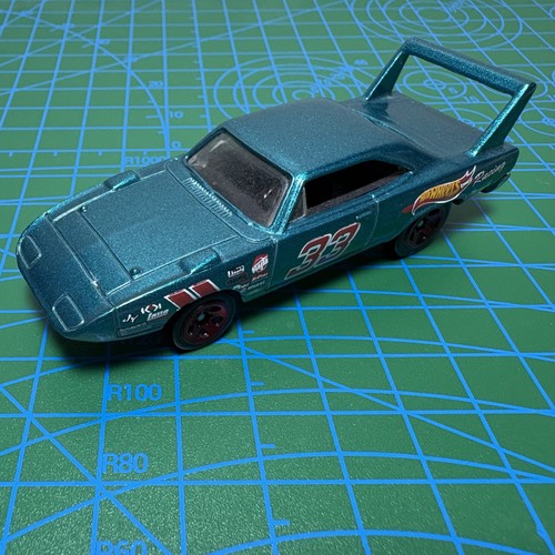 Hot wheels dodge charger - hot,