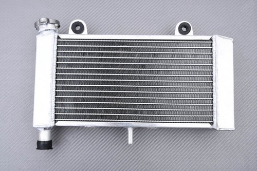 Radiatore acqua ricambio - ricambio, tipo