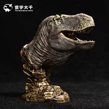 Nuova statua dinosauro